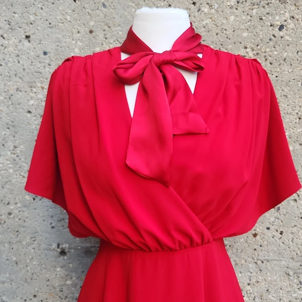 Alice + Olivia Red Mini Dress - Picture 3 of 12